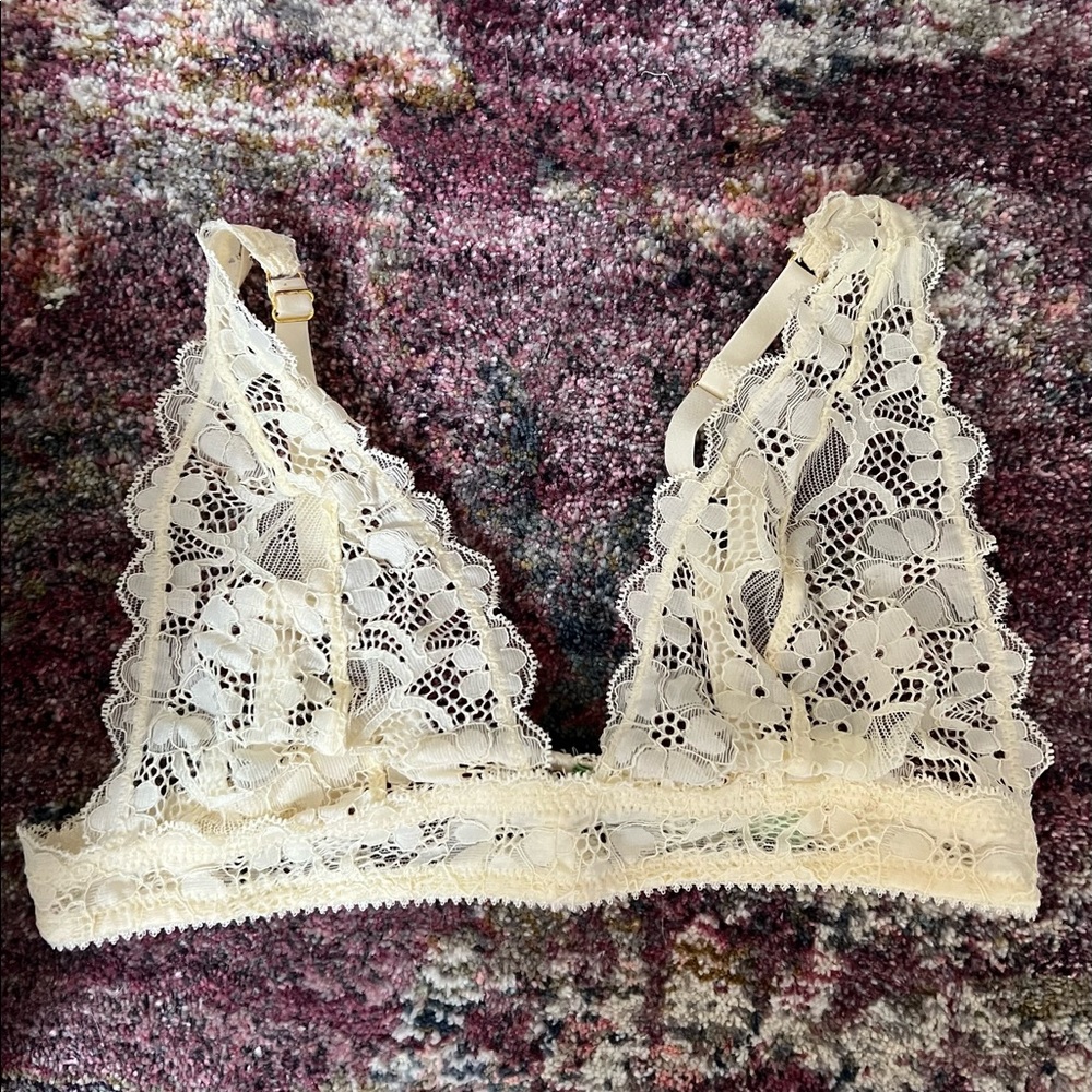Ivory Honeydew Intimates Lace Bralette
